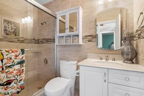 Bath - 2220 E Blanche Dr, Phoenix, AZ 85022 photo 1 of 2