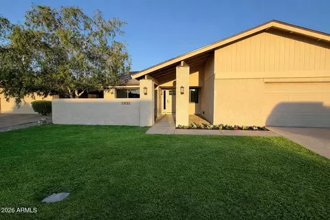 1831 S Rogers Cir, Mesa, AZ 85202