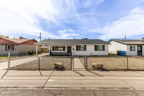 Exterior - 7265 W Camelback Rd, Phoenix, AZ 85033 photo 2 of 10