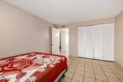 Bedroom - 7265 W Camelback Rd, Phoenix, AZ 85033 photo 5 of 5