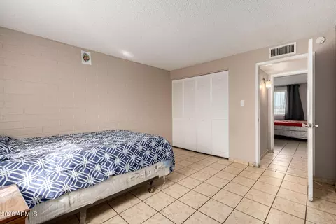 Bedroom - 7265 W Camelback Rd, Phoenix, AZ 85033 photo 3 of 5