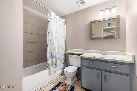 Bath - 7265 W Camelback Rd, Phoenix, AZ 85033 photo 2 of 2