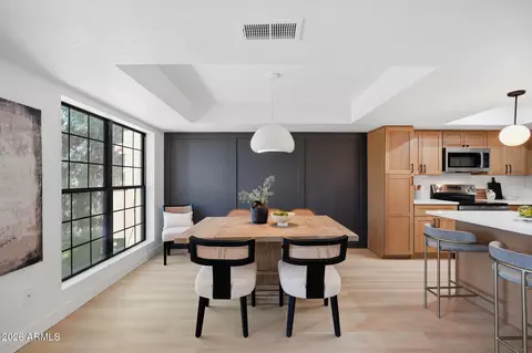 Dining - 8330 N 21st Dr #J203, Phoenix, AZ 85021 photo 4 of 4
