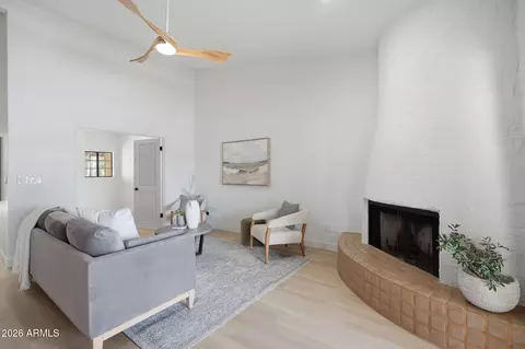 Living - 8330 N 21st Dr #J203, Phoenix, AZ 85021 photo 2 of 2