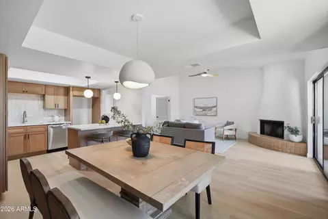 Dining - 8330 N 21st Dr #J203, Phoenix, AZ 85021 photo 2 of 4