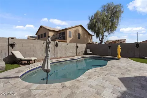 Exterior - 2005 S 81st Dr, Phoenix, AZ 85043 photo 7 of 12