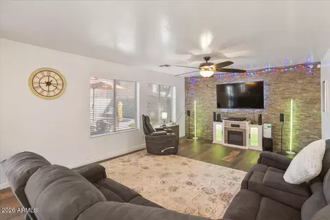 Living - 2005 S 81st Dr, Phoenix, AZ 85043 photo 2 of 3