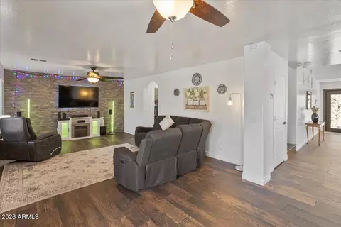 Living - 2005 S 81st Dr, Phoenix, AZ 85043 photo 1 of 3