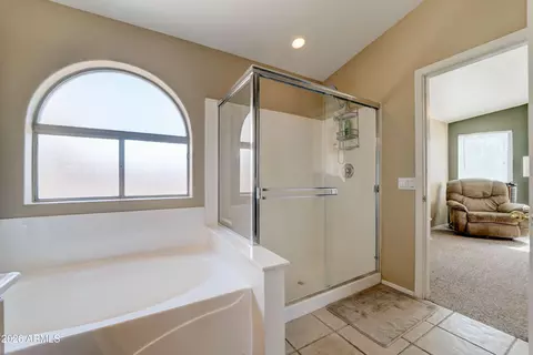 Bath - 8527 E Milagro Ave, Mesa, AZ 85209 photo 2 of 3