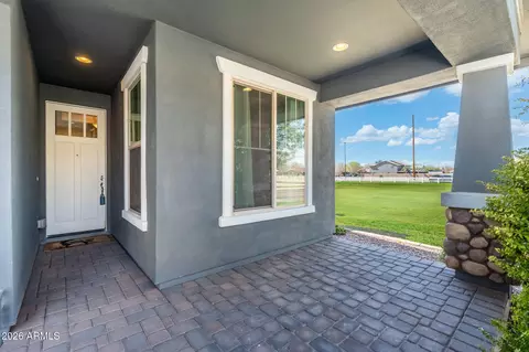 Exterior - 4041 E Amber Ln, Gilbert, AZ 85296 photo 2 of 11