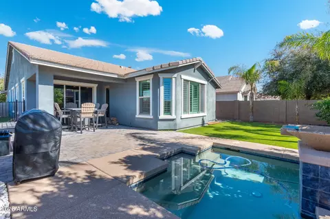 Exterior - 4041 E Amber Ln, Gilbert, AZ 85296 photo 6 of 11