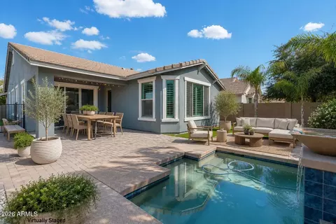 Exterior - 4041 E Amber Ln, Gilbert, AZ 85296 photo 10 of 11