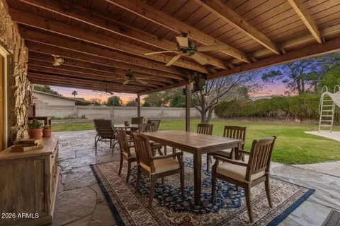 Exterior - 8115 N 11th Ave, Phoenix, AZ 85021 photo 4 of 8