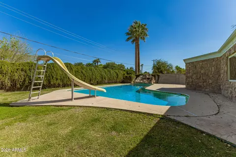Exterior - 8115 N 11th Ave, Phoenix, AZ 85021 photo 3 of 8