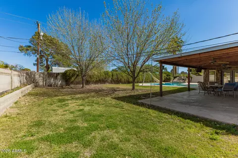 Exterior - 8115 N 11th Ave, Phoenix, AZ 85021 photo 7 of 8