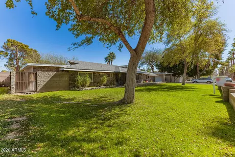 Exterior - 8115 N 11th Ave, Phoenix, AZ 85021 photo 5 of 8