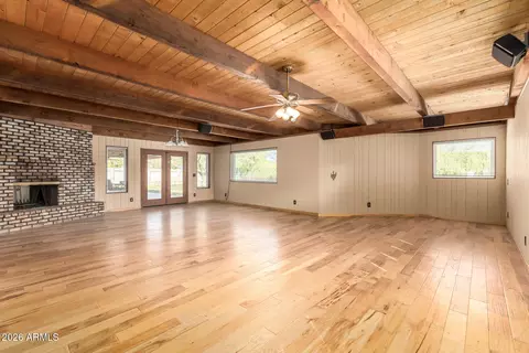 Living - 8115 N 11th Ave, Phoenix, AZ 85021 photo 7 of 8