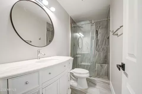Bath - 3840 N 48th Dr, Phoenix, AZ 85031 photo 5 of 6