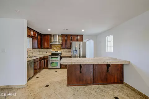 Kitchen - 3840 N 48th Dr, Phoenix, AZ 85031 photo 2 of 6