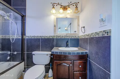 Bath - 3840 N 48th Dr, Phoenix, AZ 85031 photo 1 of 6