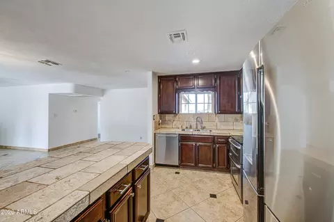Kitchen - 3840 N 48th Dr, Phoenix, AZ 85031 photo 6 of 6