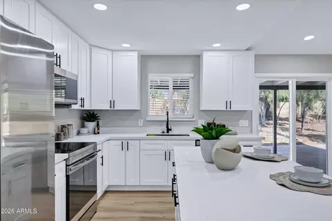 Kitchen - 7442 E Halifax Cir, Mesa, AZ 85207 photo 6 of 6