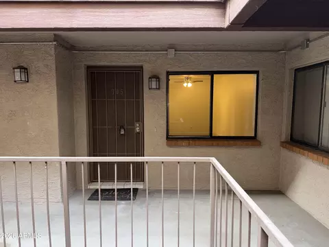 17 E Ruth Ave #305, Phoenix, AZ 85020