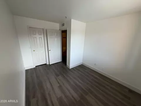 Bedroom - 17 E Ruth Ave #305, Phoenix, AZ 85020 photo 2 of 2