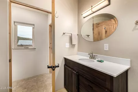 Bath - 140 N Kellner Ave, Superior, AZ 85173 photo 4 of 4
