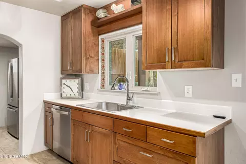 Kitchen - 140 N Kellner Ave, Superior, AZ 85173 photo 3 of 3