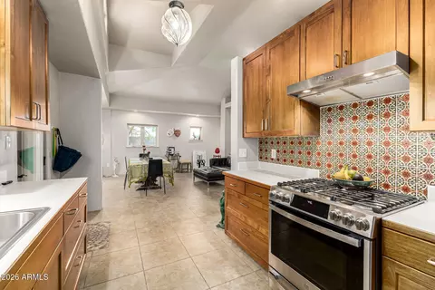 Kitchen - 140 N Kellner Ave, Superior, AZ 85173 photo 1 of 3