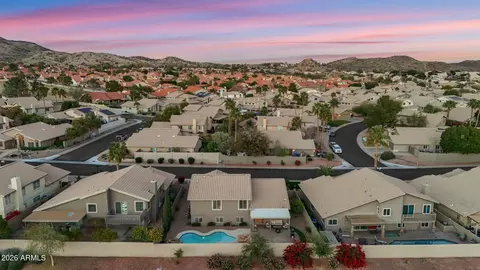 View/Area - 2639 E Verbena Dr, Phoenix, AZ 85048 photo 8 of 13