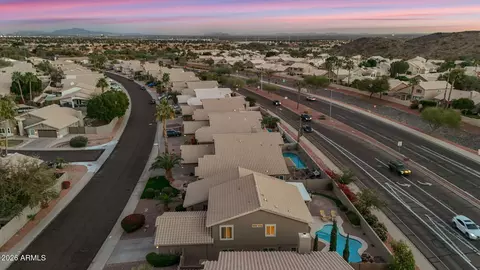View/Area - 2639 E Verbena Dr, Phoenix, AZ 85048 photo 11 of 13
