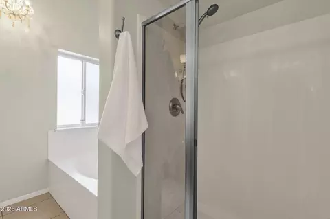 Bath - 2639 E Verbena Dr, Phoenix, AZ 85048 photo 5 of 8