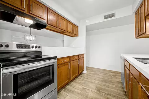 Kitchen - 9112 E Vine Ave, Mesa, AZ 85208 photo 3 of 4
