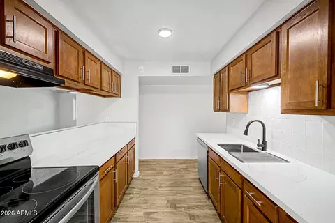Kitchen - 9112 E Vine Ave, Mesa, AZ 85208 photo 2 of 4