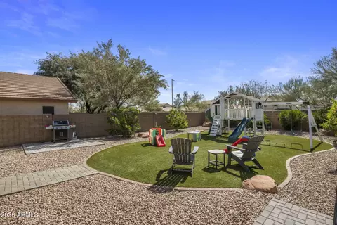 Exterior - 4621 E Swilling Rd, Phoenix, AZ 85050 photo 9 of 9