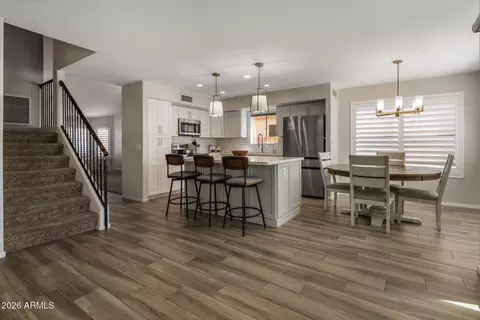 Kitchen - 4621 E Swilling Rd, Phoenix, AZ 85050 photo 1 of 5