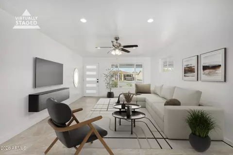 Living - 3433 E Granada Rd, Phoenix, AZ 85008 photo 1 of 3