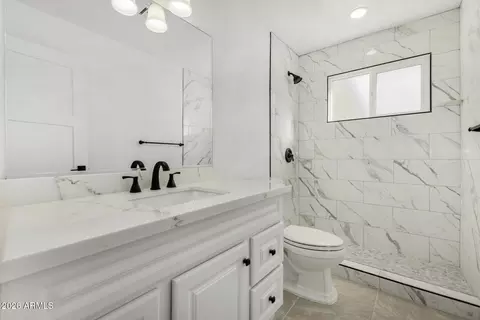 Bath - 3433 E Granada Rd, Phoenix, AZ 85008 photo 1 of 1