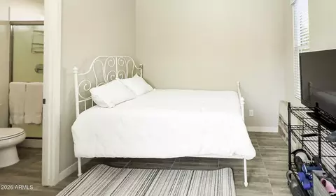 Bedroom - 1555 E Ocotillo Rd #21, Phoenix, AZ 85014 photo 4 of 4