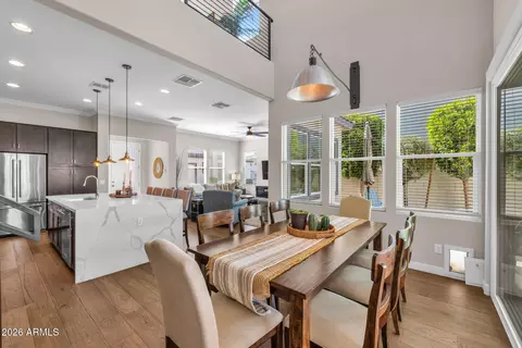 Dining - 1555 E Ocotillo Rd #21, Phoenix, AZ 85014 photo 1 of 2