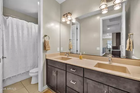 Bath - 1555 E Ocotillo Rd #21, Phoenix, AZ 85014 photo 4 of 5