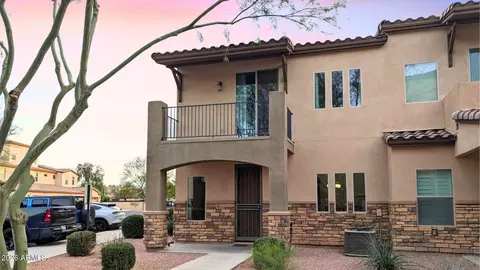 2821 S Skyline Dr #113, Mesa, AZ 85212