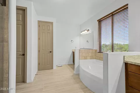 Bath - 5107 E 14th Ave, Apache Junction, AZ 85119 photo 3 of 6