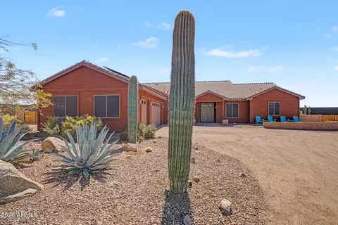 Exterior - 5107 E 14th Ave, Apache Junction, AZ 85119 photo 3 of 15