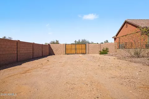 Exterior - 5107 E 14th Ave, Apache Junction, AZ 85119 photo 14 of 15