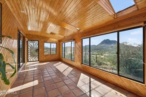 48214 N 33rd Ave, New River, AZ 85087