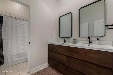 Bath - 1809 E Mariola Way, Phoenix, AZ 85086 photo 3 of 4