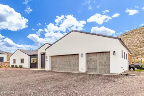Exterior - 1809 E Mariola Way, Phoenix, AZ 85086 photo 2 of 14